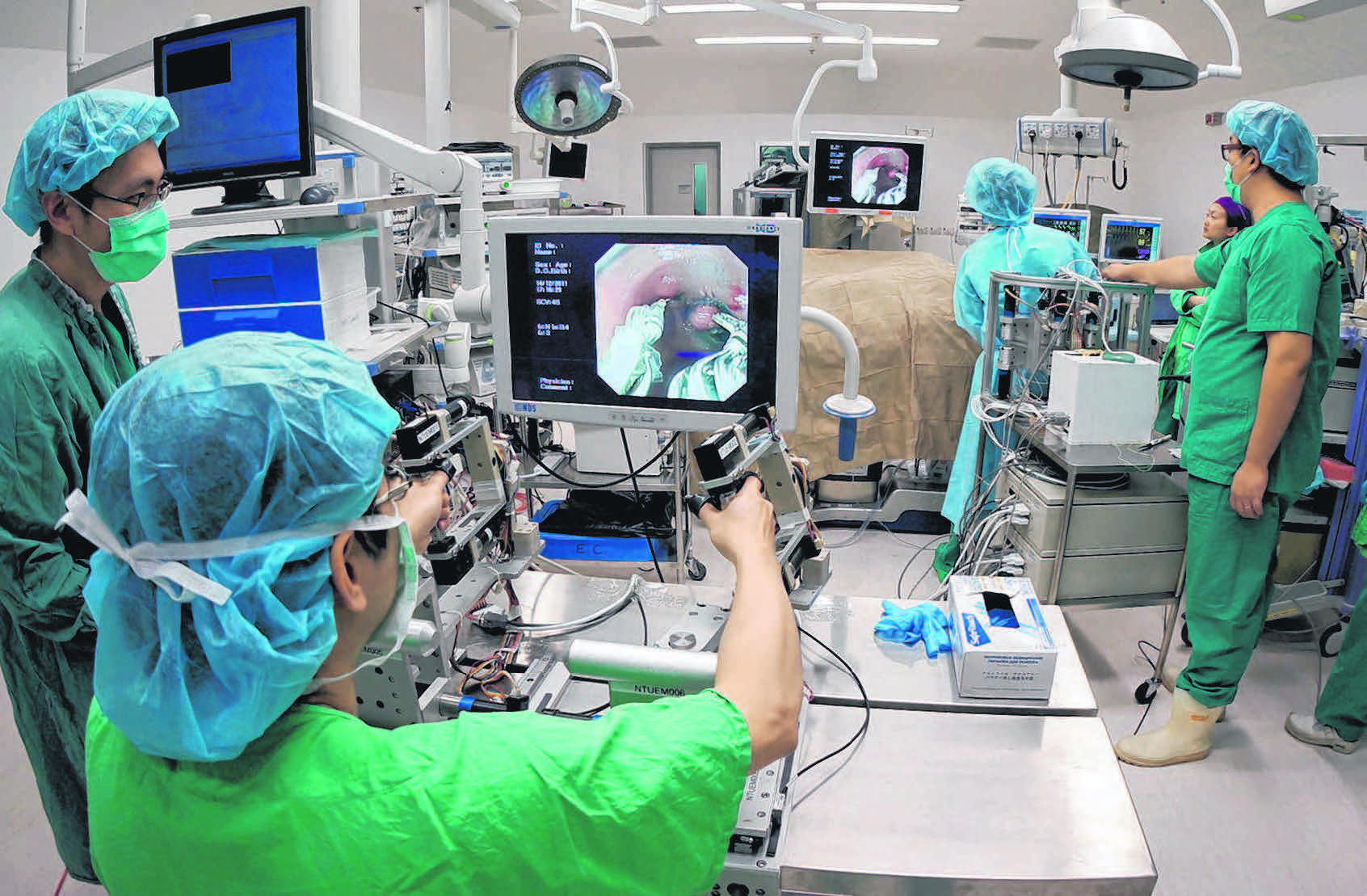  open or even keyhole surgery. Gastric cancer research was highlighted as one of the bright stars in Singapore's push to be an R&D hub. PHOTO SINGAPORE GASTRIC CANCER CONSORTIUM