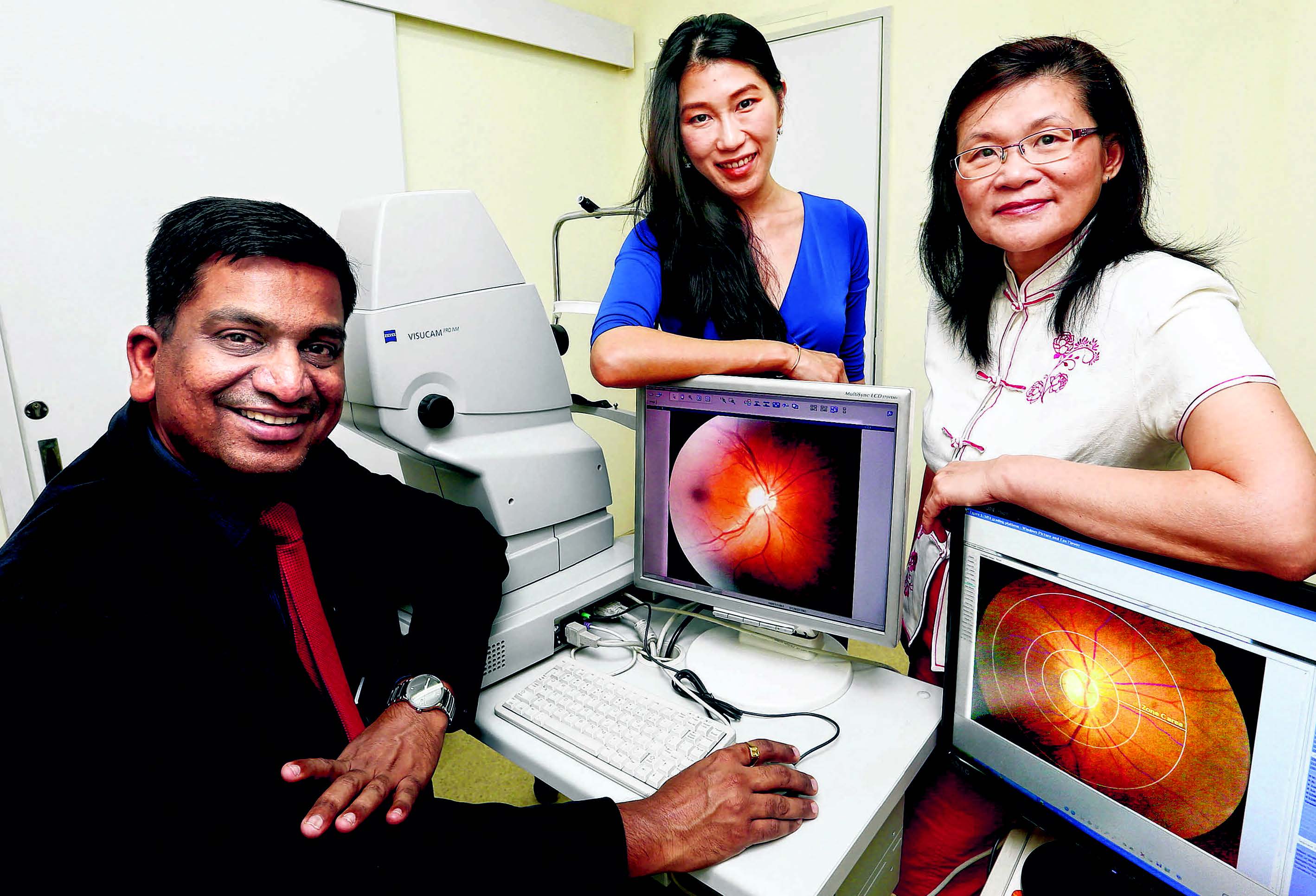  measuring and analysing for changes in blood vessels morphology associated with dengue infection. ST PHOTO LAU FOOK KONG