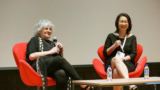  ​Prof Ada Yonath (left) at SingHealth Duke-NUS Research Day 2017, with Assoc Prof Lok Shee-Mei of Duke-NUS. Photo SingHealth