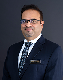 Dr Parag Ratnakar Salkade