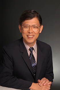 Dr Choo Chai Teck from Singapore National Eye Centre